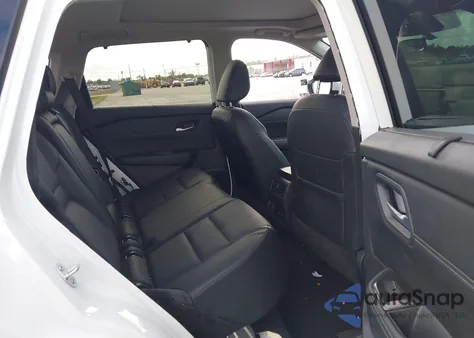 2025 Nissan Rogue Sv Fwd z USA, uszkodzony, nr VIN 5N1BT3BA6SC676599